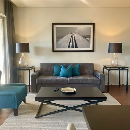 Finestay 8 Building With Balcony And View Apartment